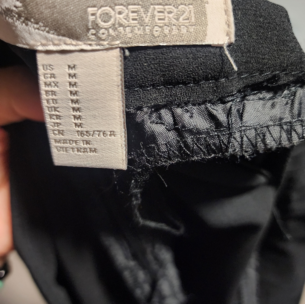 Vintage - Forever 21 - Black Skirt - Size Medium - Picture 7 of 8